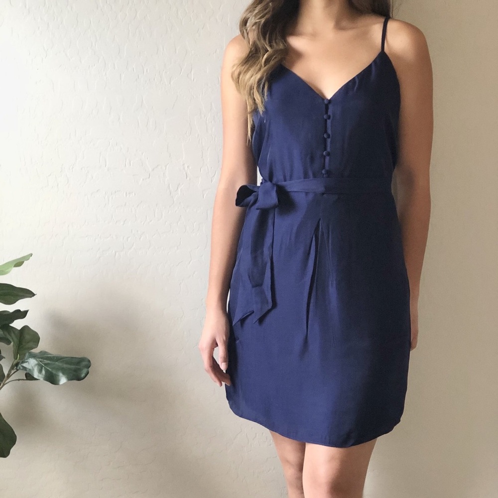 Straps Mini Dress ✨✨✨